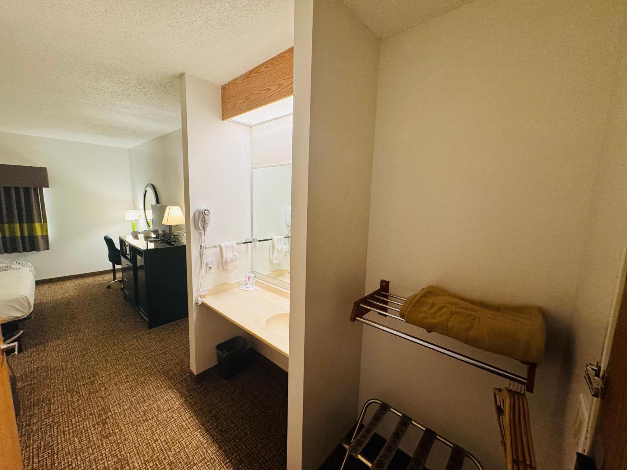 Forest City Inn 外观 照片